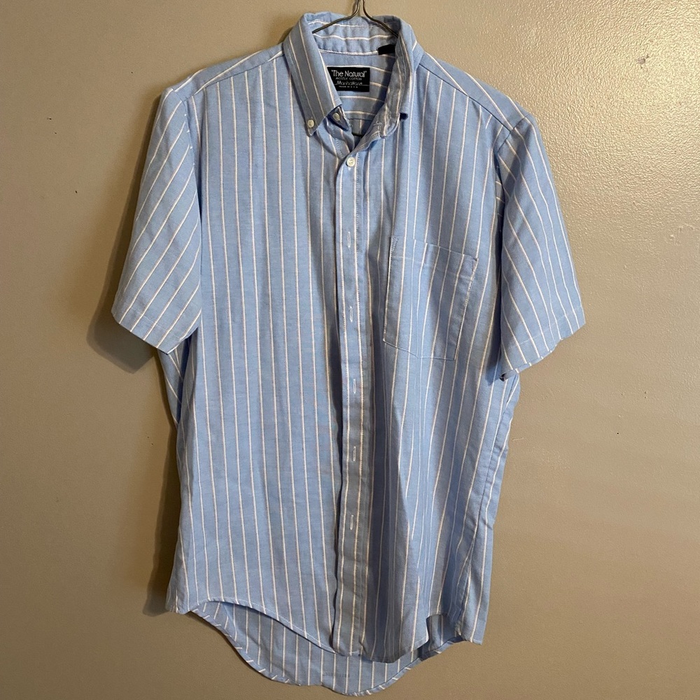 Short sleeve button down